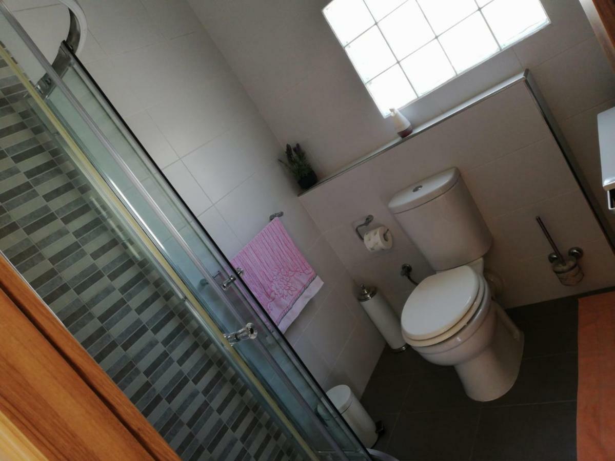 Studio Apartment With Private Terrace, Jacuzzi & Views Mosta Luaran gambar
