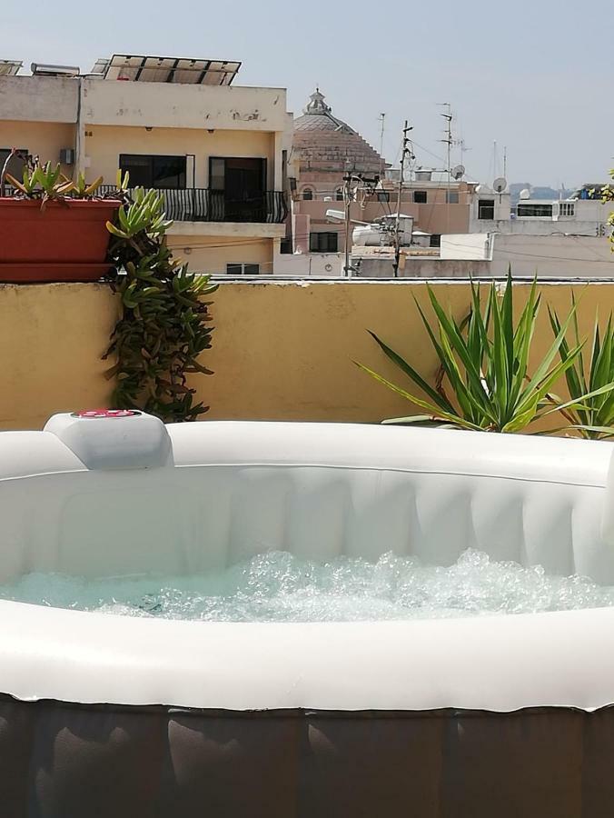 Studio Apartment With Private Terrace, Jacuzzi & Views Mosta Luaran gambar